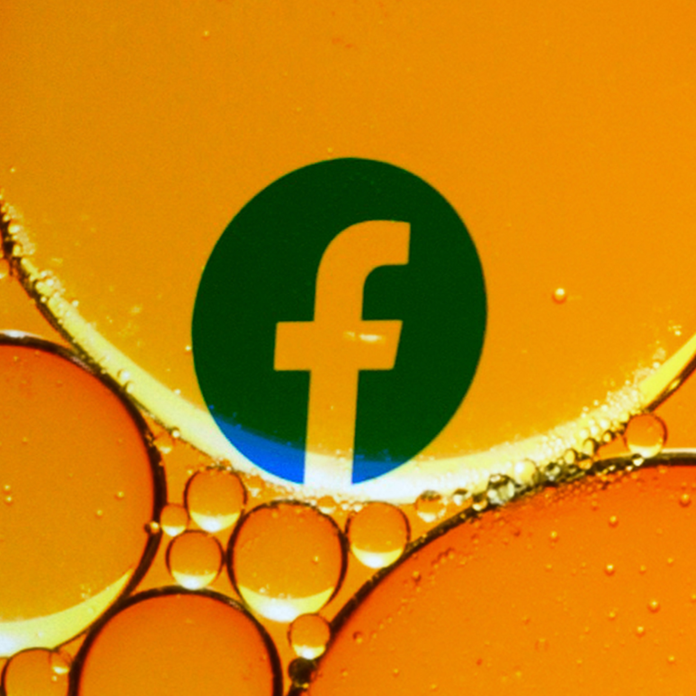Bild zu Interaction in the Facebook Group