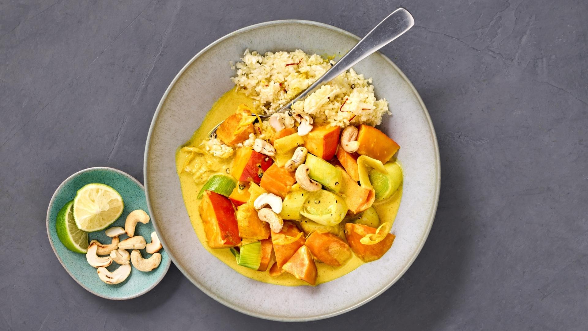 Vegetable curry with turmeric and ginger and saffron cauliflower rice